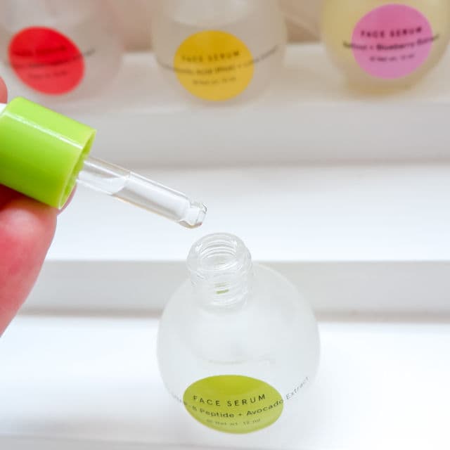 Dear Me Beauty 8% Snap 8 Peptide + Avocado Extract Face Serum review photo by anandadppl