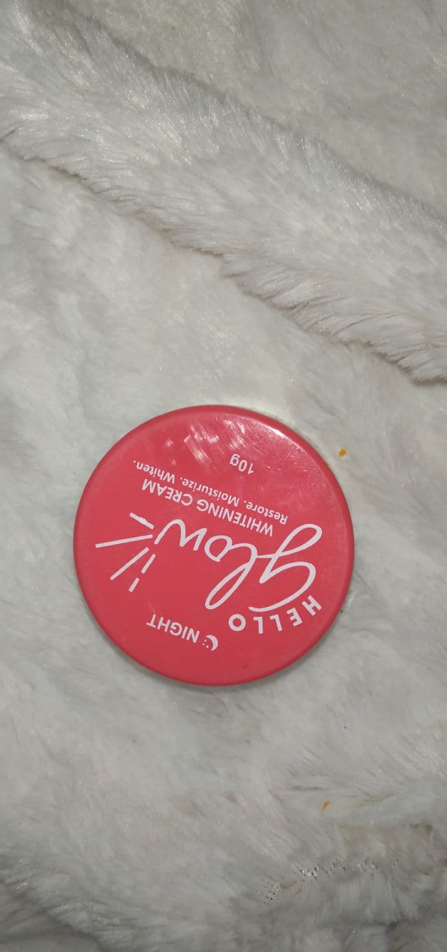 Hello Glow Whitening Night Cream review photo by angelzayeee