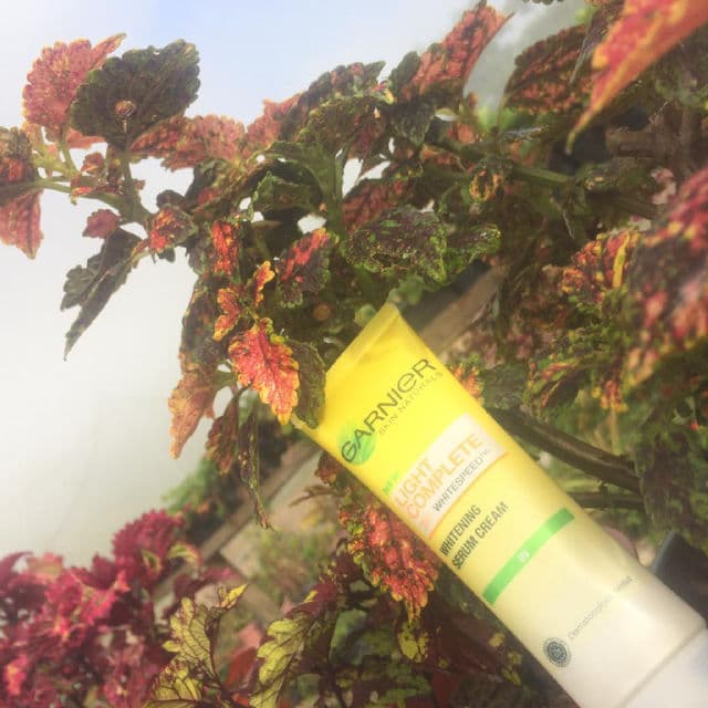 Garnier Light Complete Whitening Serum Cream SPF 36 PA+++ review photo by anicakim