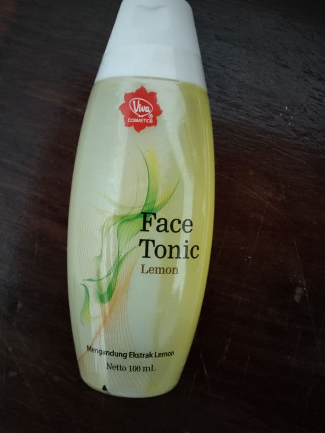 Viva Cosmetics Face Tonic Lemon review photo by anisanuram