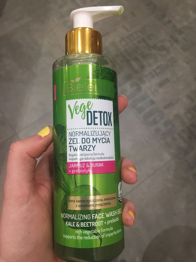 Bielenda VEGE DETOX Normalizujący żel do mycia twarzy review photo by annaya