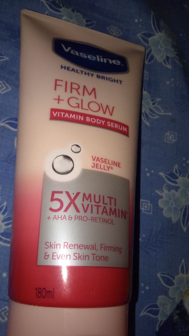 Vaseline Healthy Bright Vitamin Body Serum Firm Glow review photo by annisajelly