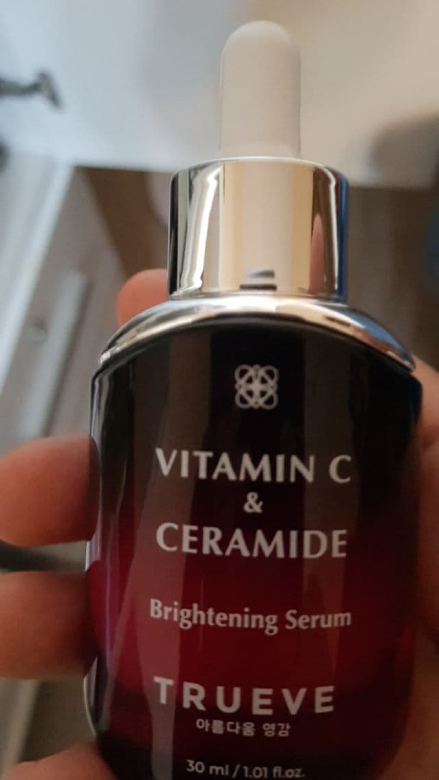 TRUEVE Vitamin C & Ceramide Brightening Serum review photo by annisajelly