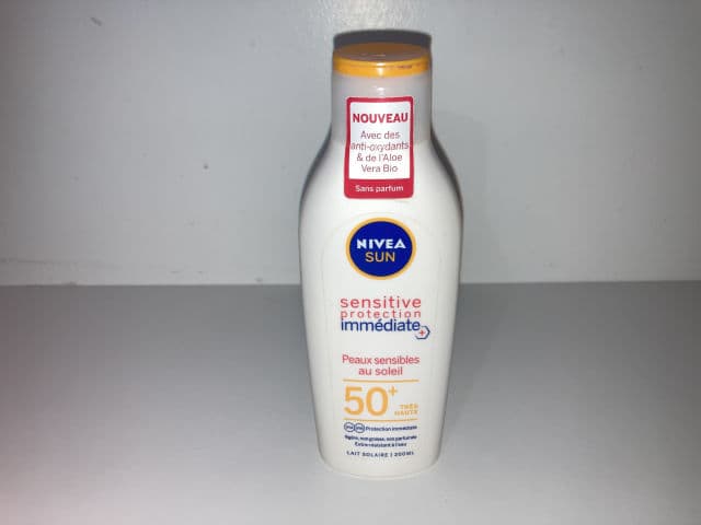 Nivea Sun Sensitive Sofortschutz Sonnenschutz LSF 50+ review photo by anook