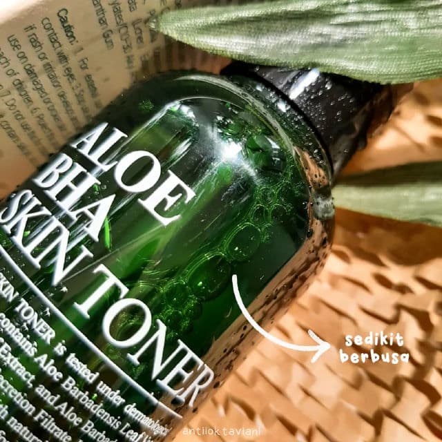 BENTON Aloe BHA Skin Toner review photo by antiioktaviani