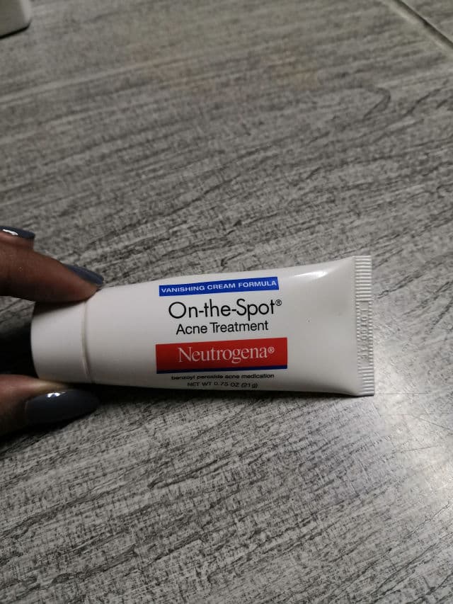 Neutrogena On-The-Spot Acne review photo by aphro99