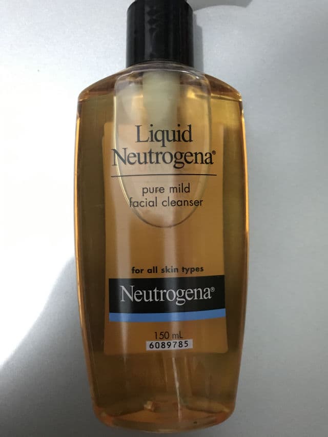 Neutrogena Liquid Neutrogena Pure Mild Facial Cleanser review photo by hyulieronic
