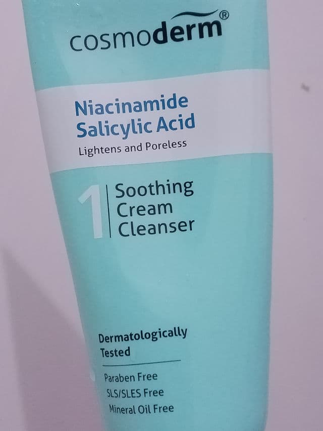 Cosmoderm Niacinamide Salicylic Acid Soothing Cream Cleanser  review photo by ashareview