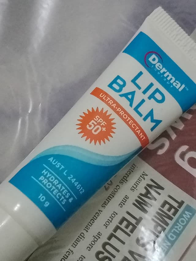 Dermal Therapy Lip Balm SPF50+ review photo by ashareview