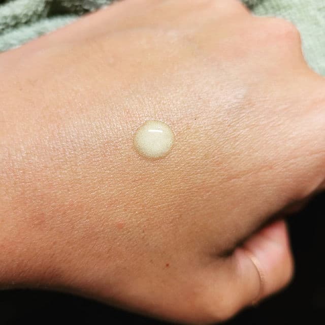 Algenist Algae Niacinamide Moisture Veil review photo by astraldew