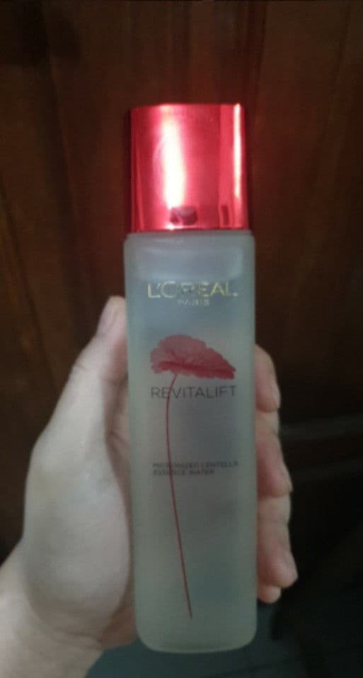 L'Oreal Paris Revitalift Centella Micro-Essence Water review photo by pparuhwaktu