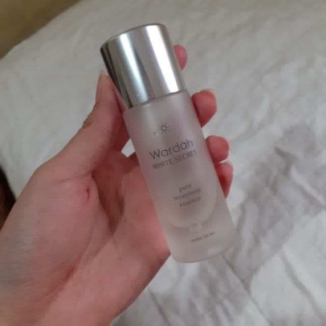 Wardah White Secret Pure Treatment Essence review photo by auliaasaf