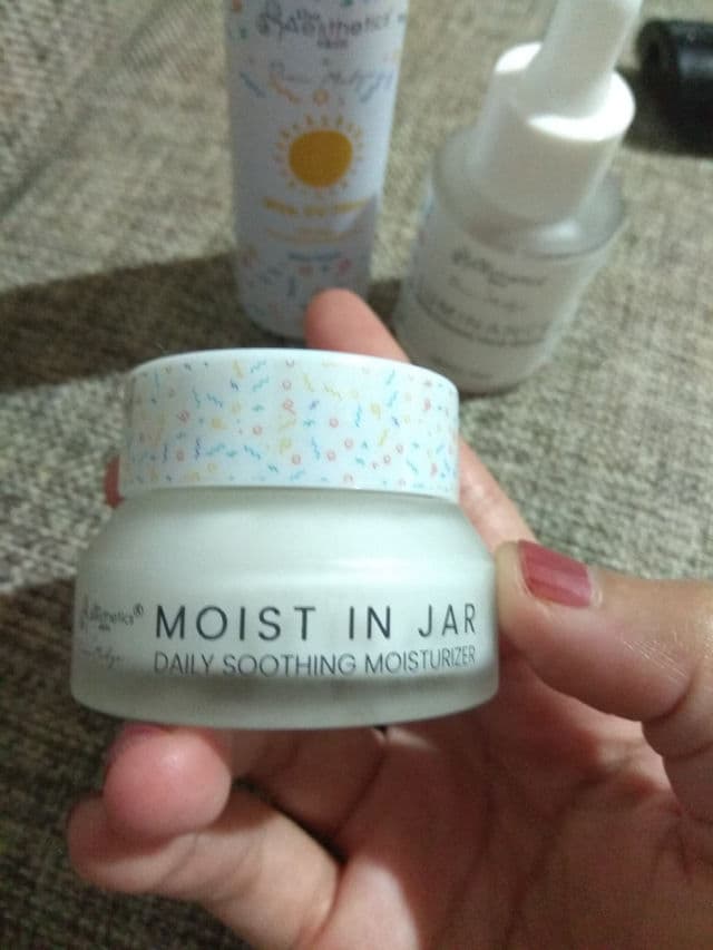 The Aesthetics Skin Dion Mulya Moist In Jar Daily Soothing review photo by auroraaaaps