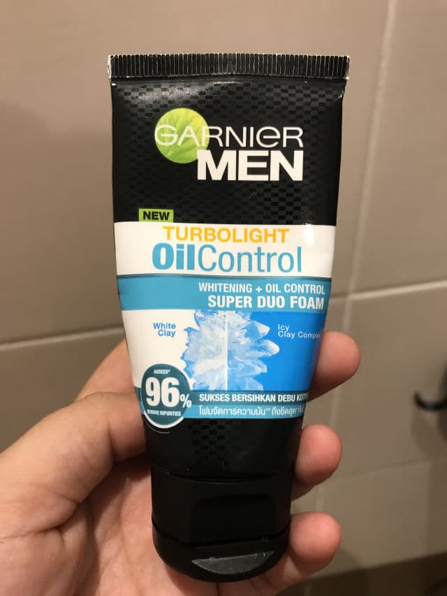 Garnier Men Turbo Light Oil Control Whitening + Oil Control Super Duo Foam review photo by Ebehh