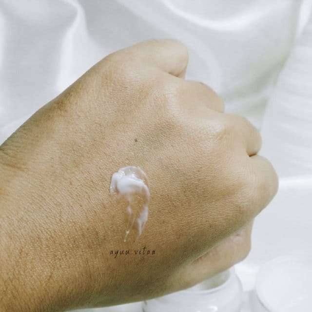 Nadfaskin Vitamin C Brightening & Glow Cream review photo by ayuvita23