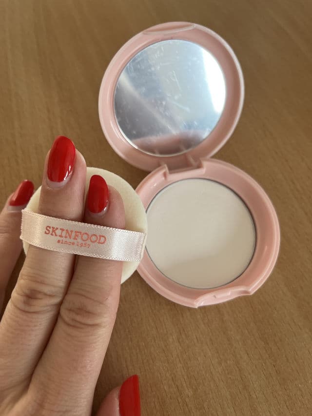SKINFOOD Peach Cotton Pore Blur Pact review photo by Biucikacska