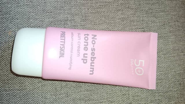 Pretty Skin Pink Tone-Up Sun Cream (SPF 50+ PA++++) review photo by HeatherAlice