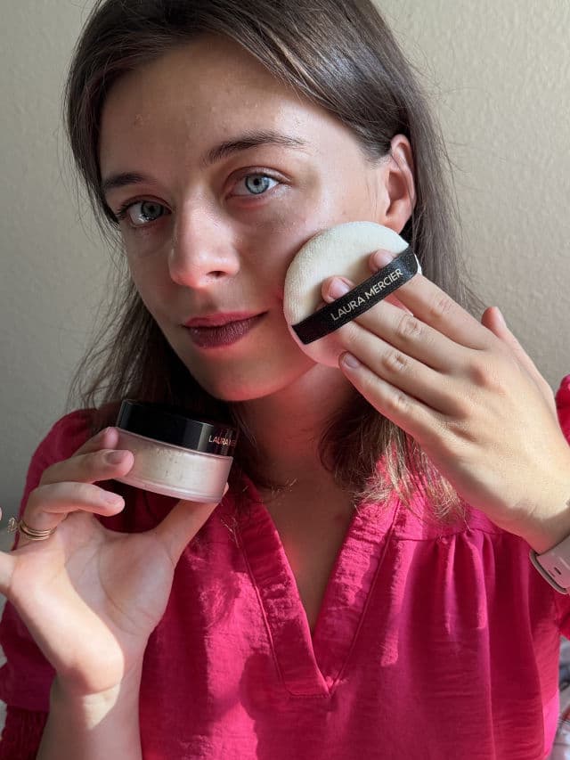Laura Mercier Translucent Loose Setting Powder - Glow review photo by oksanaP