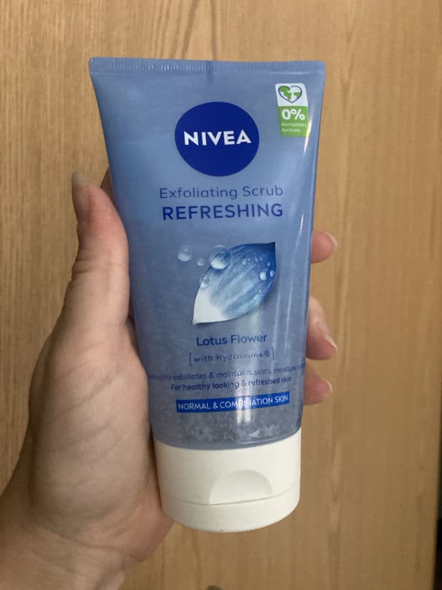 Nivea Gentle Exfoliating Scrub review photo by bumping