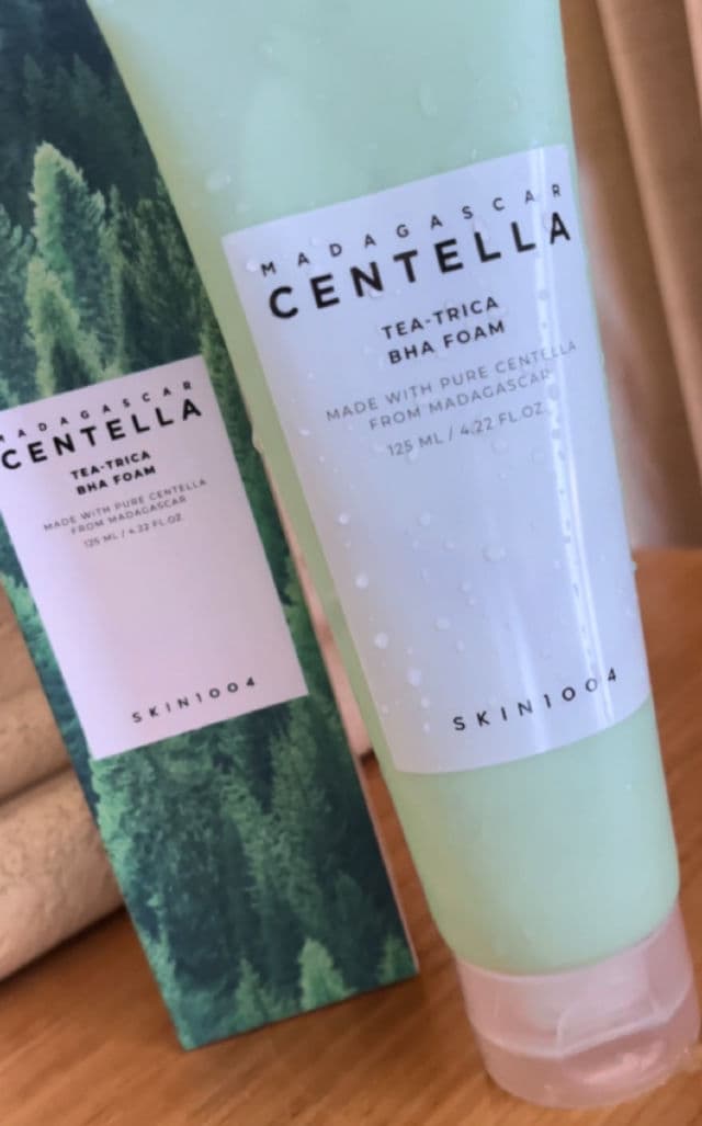 SKIN1004 Madagascar Centella Tea-Trica BHA Foam review photo by Simul