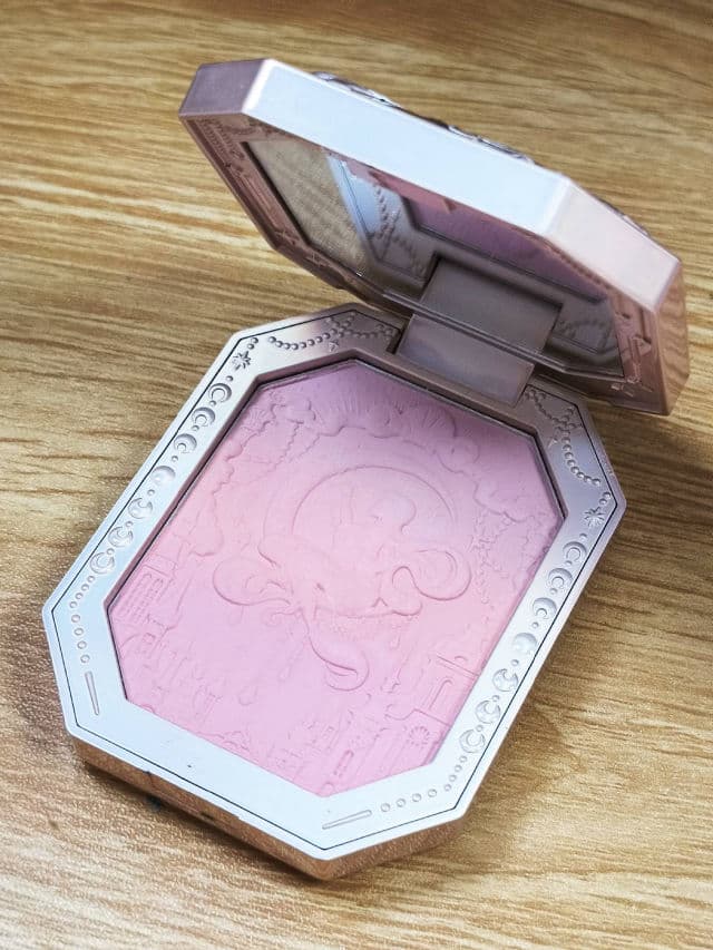 Flower Knows 01 Snow Goddess review photo by PickyGlay