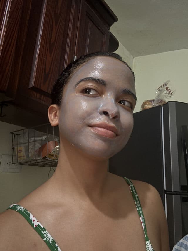 Poreless Clarifying Charcoal Mask Pink product review