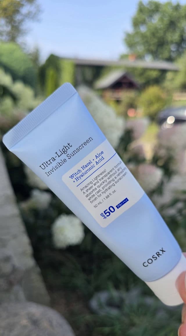 COSRX Ultra-Light Invisible Sunscreen SPF50 PA++++ review photo by vanillabloom
