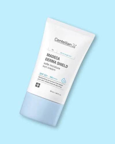 Centellian24 Madeca Derma Shield Vital Dewy Sunscreen SPF 50+ review photo by Roxyvlog21