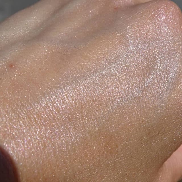 Vely Vely Aura Pearl Base review photo by beautyfriya