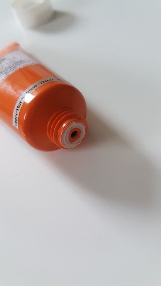 Origins GinZing SPF40 Energy-Boosting Tinted Moisturizer review photo by beautyglas