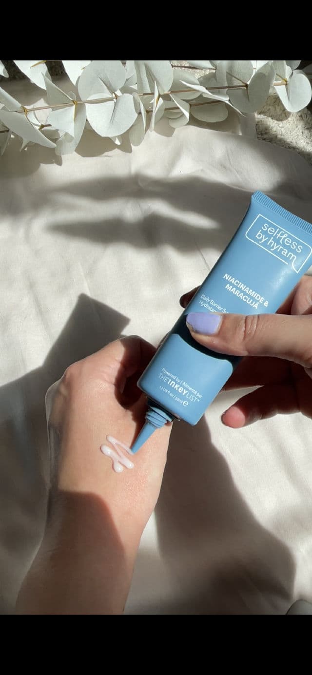 Selfless by Hyram Niacinamide & Maracujá Daily Barrier Support Moisturiser review photo by beautyglas