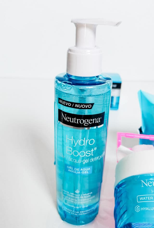 Neutrogena Hydro Boost Hydrating Cleansing Gel review photo by bluebonfires