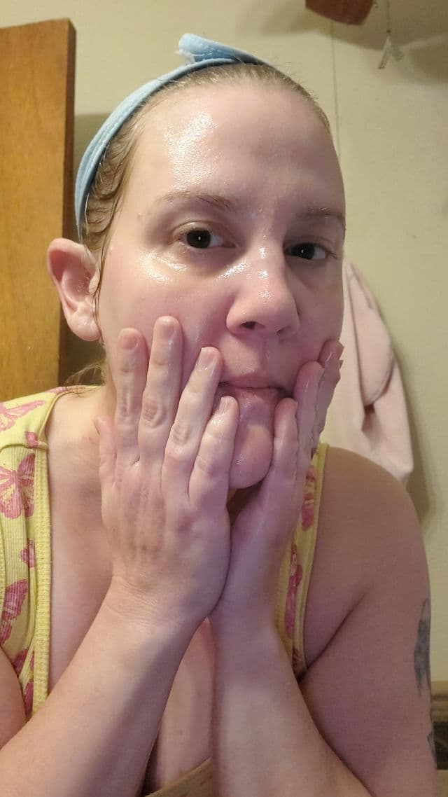 Earth Harbor Naturals Aurora Superfood Luminance Ampoule review photo by beautybonnebeth