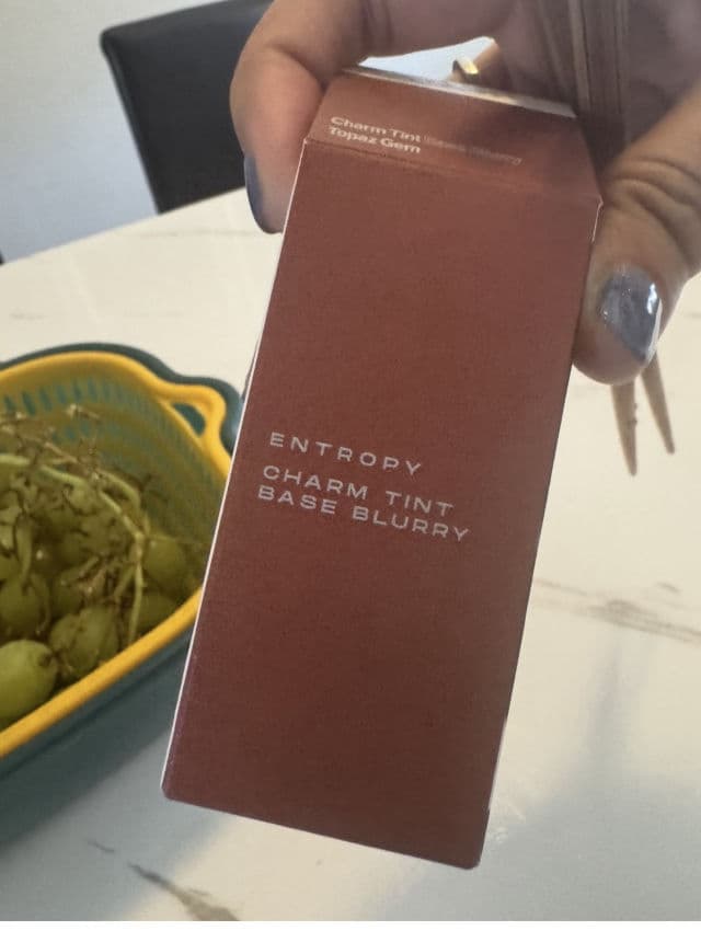 Entropy Makeup #7522C Water Rose Charm review photo by PhanSophiale