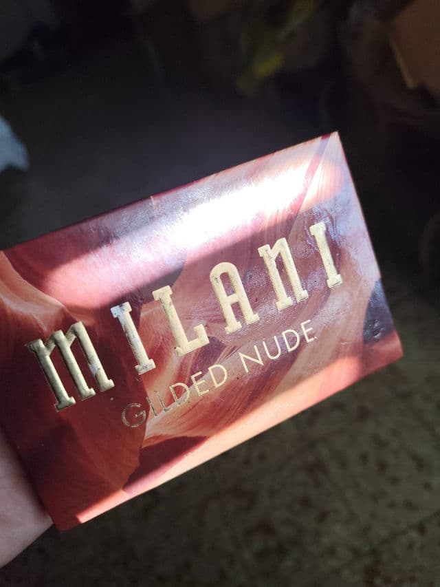 Milani Cosmetics Gilded Eyeshadow Palettes 220 Flora review photo by DelRosario