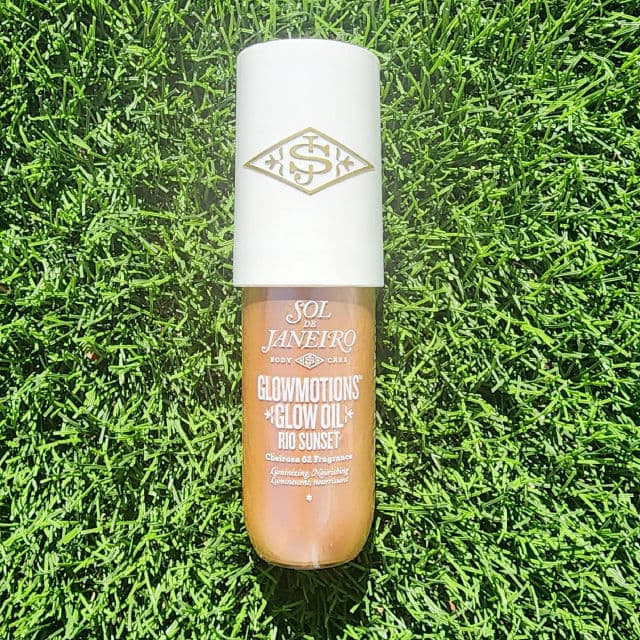 Sol de Janeiro GlowMotions Glow Oils - Body Glow Oil - Rio Sunset review photo by Nikkireviews32