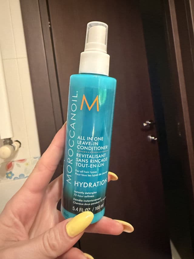 Moroccanoil All in One Leave-In Conditioner review photo by inmyblondelife