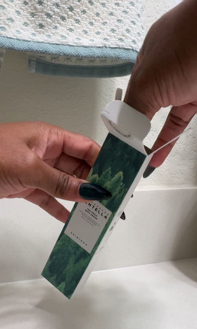 SKIN1004 Madagascar Centella Tea-Trica Spot Cream review photo by lifeofperix