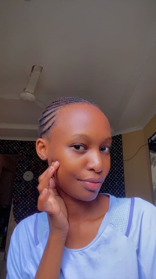 Nivea Protect & Moisture Moisturising Sunscreen Pump SPF50+ review photo by Msmuro