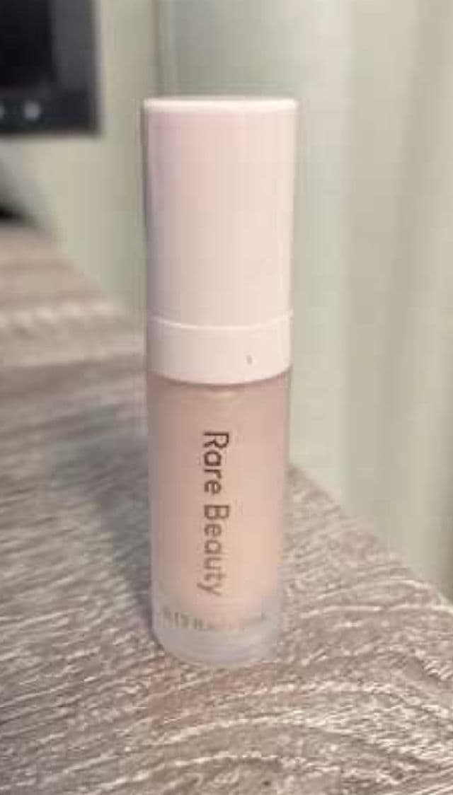 Rare Beauty Always an Optimist Illuminating Primer review photo by Keepingupwithaditi