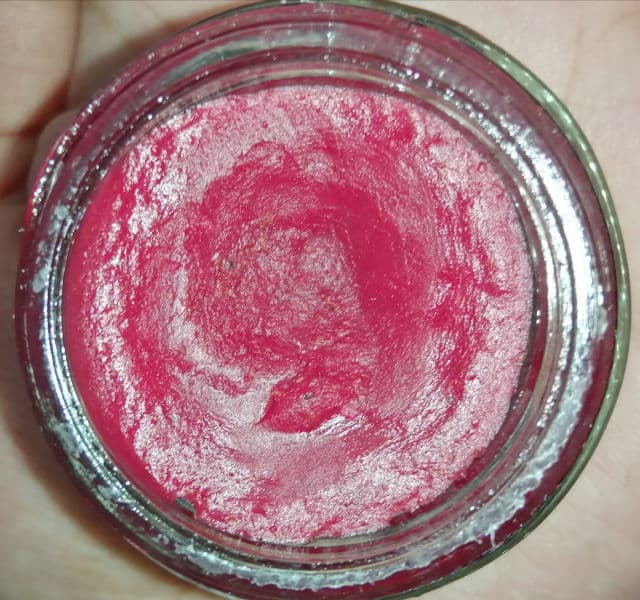 Bella Vita Organic NicoLips Lip Lightening Scrub Balm review photo by callistataylor