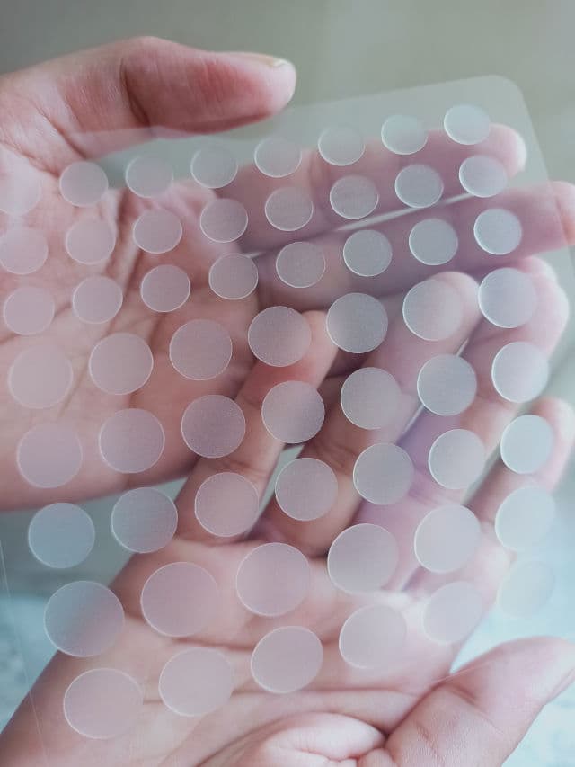 PRIVEDA Acne Pimple Patch review photo by canvas28