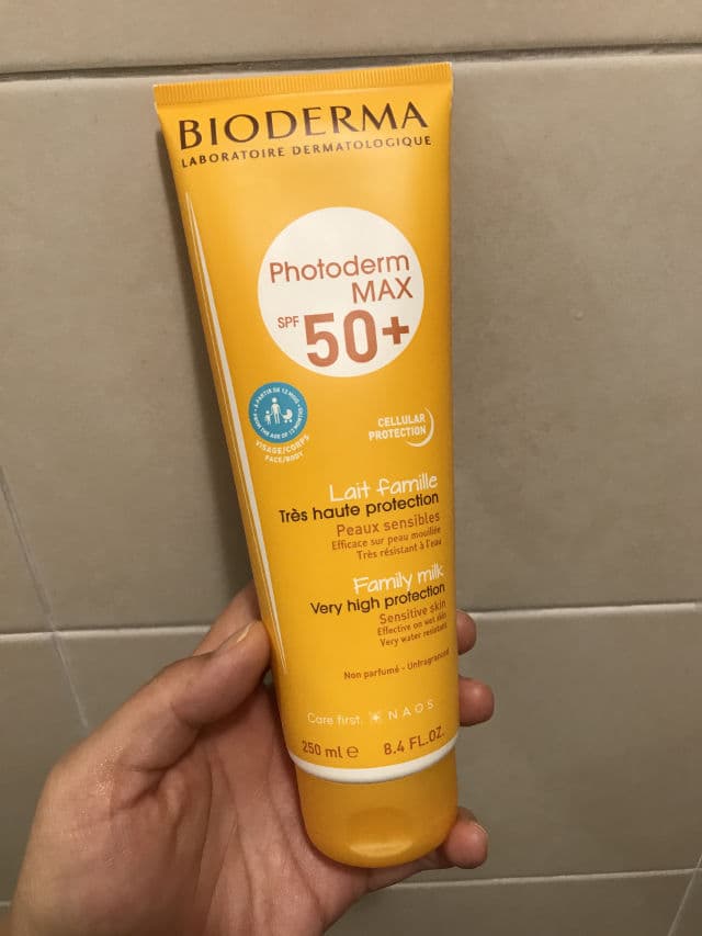 Bioderma Photoderm Max Lait SPF 50+ review photo by carolesleo