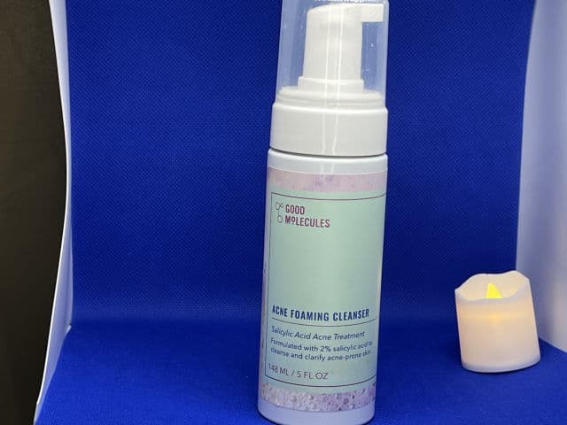 Good Molecules Acne Foaming Cleanser review photo by GLOWUPSTUDIO
