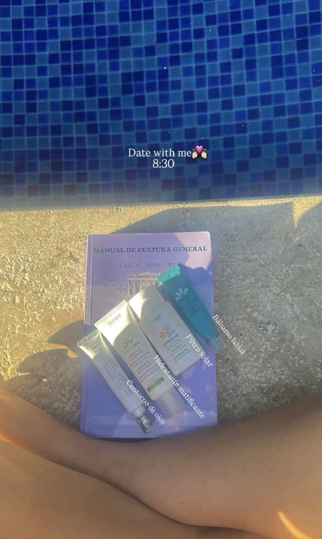 Babe Laboratorios STOP AKN Mattifying Moisturiser review photo by KimberlyFloresVlz