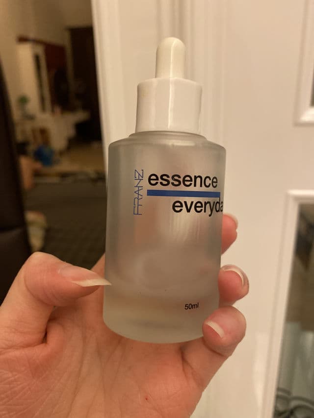 Franz Everyday Essence Face Serum review photo by celineysphn