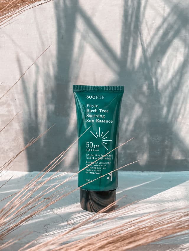 SOOFE'E Phyto Birch Tree Soothing Sun Essence SPF50+ PA++++ review photo by celineysphn
