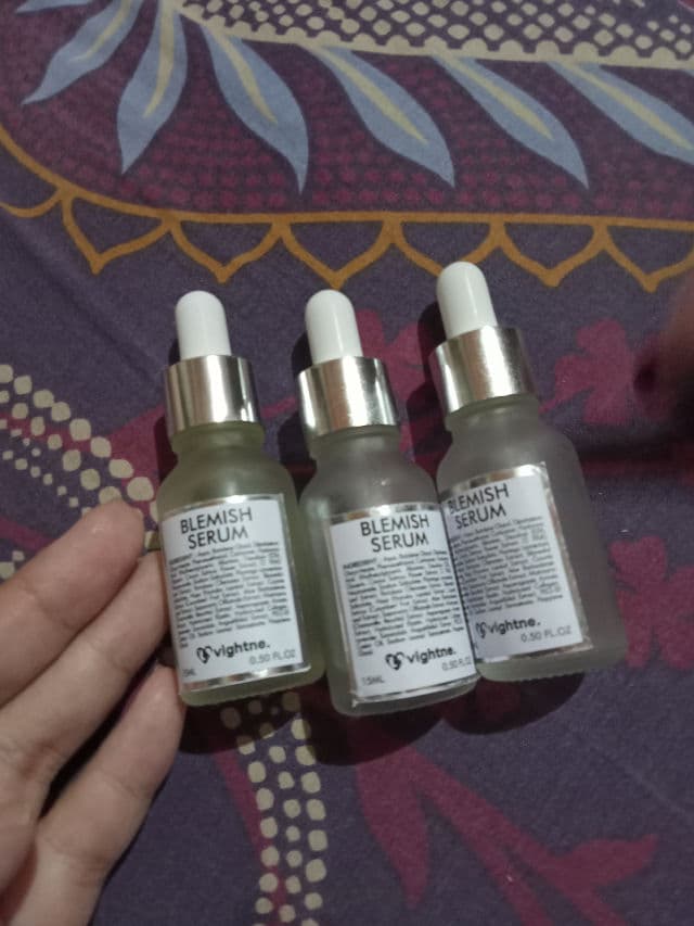 VAVL Blemish Serum review photo by chandradya