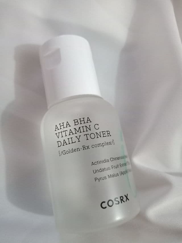 COSRX Refresh AHA BHA Vitamin C Daily Toner review photo by glowskinwithin