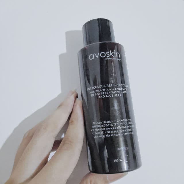 Avoskin Miraculous Refining Toner review photo by chemicalconscious